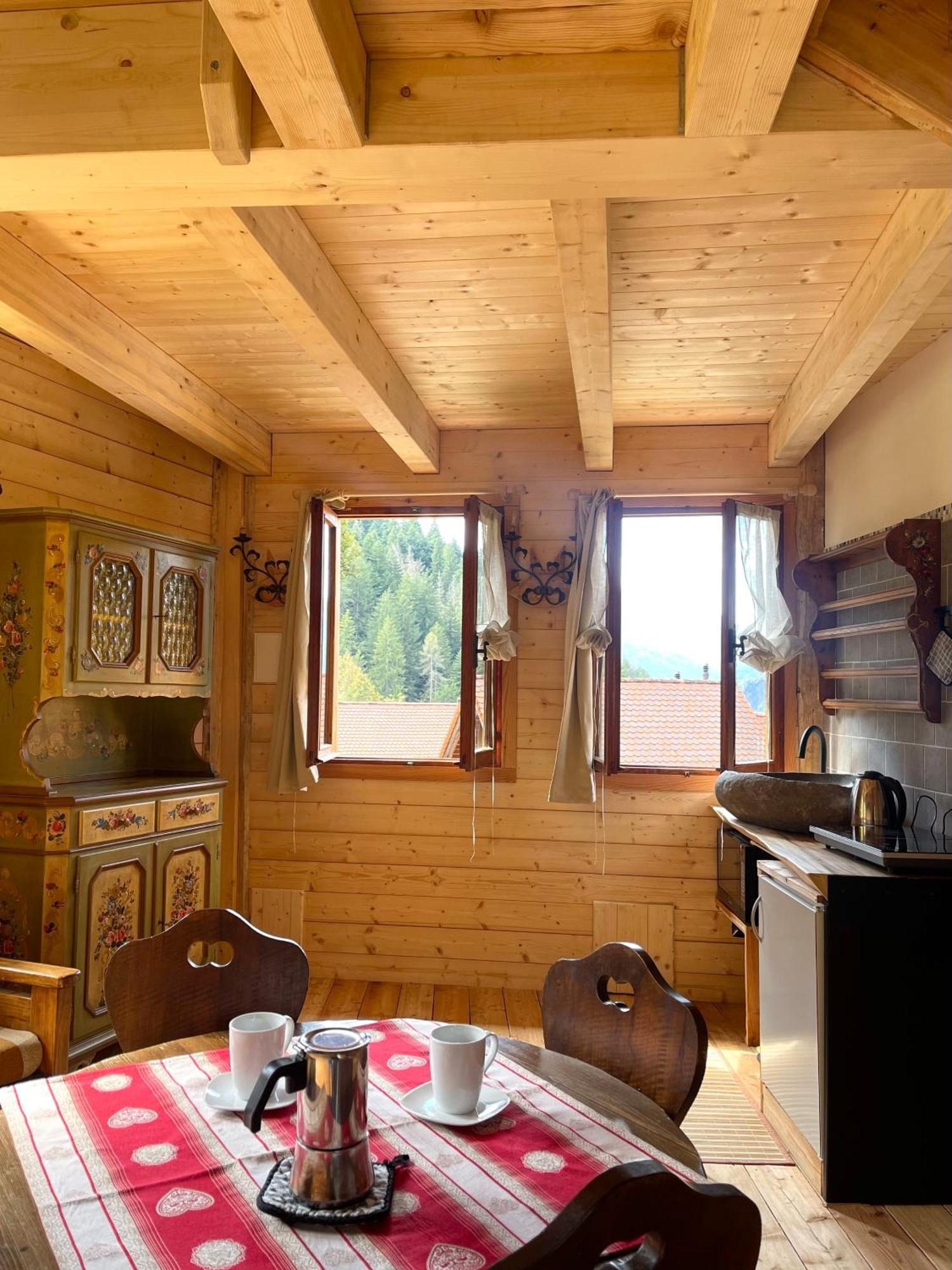 Dolomiti Village 코메글리안스 외부 사진